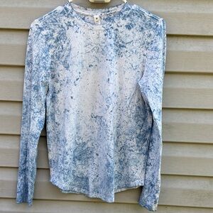 Lululemon | Tie Dye Long Sleeve Shirt size 4